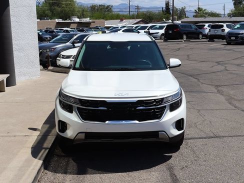 Used 2024 Kia Seltos LX AWD/4WD image 15