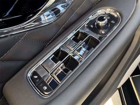 New 2024 Bentley Continental GT Azure image 31