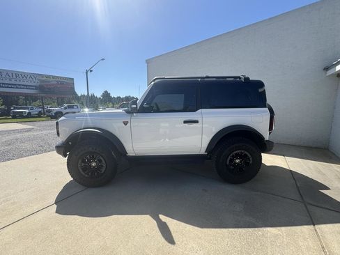 Used 2025 Ford Bronco Badlands AWD/4WD image 2