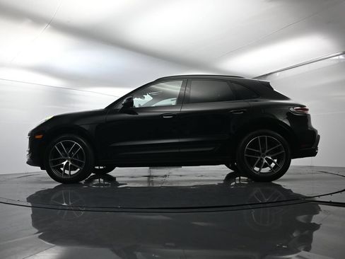 Certified 2026 Porsche Macan AWD/4WD image 45