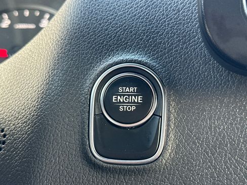 Used 2019 Mercedes-Benz Sprinter 144 Cargo image 33