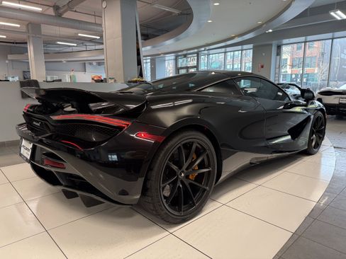 Used 2019 McLaren 720S image 5