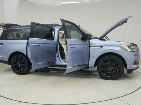 Used 2024 Lincoln Navigator L Black Label AWD/4WD image 76
