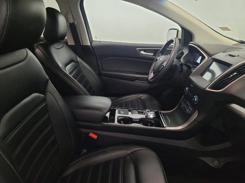 Used 2019 Ford Edge SEL w/ Equipment Group 201A AWD/4WD image 21