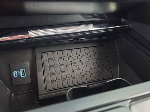 Used 2023 Ford F150 Lariat w/ Equipment Group 502A High image 21