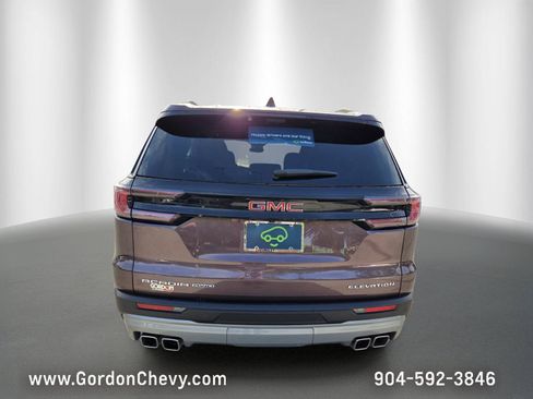 Certified 2026 GMC Acadia Elevation w/ Elevation Premium Package AWD/4WD image 4