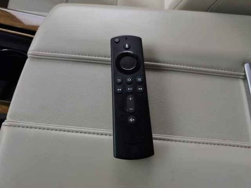 Used 2022 Cadillac Escalade Premium Luxury Platinum image 40