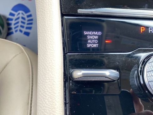 Used 2022 Jeep Grand Cherokee L Limited image 25