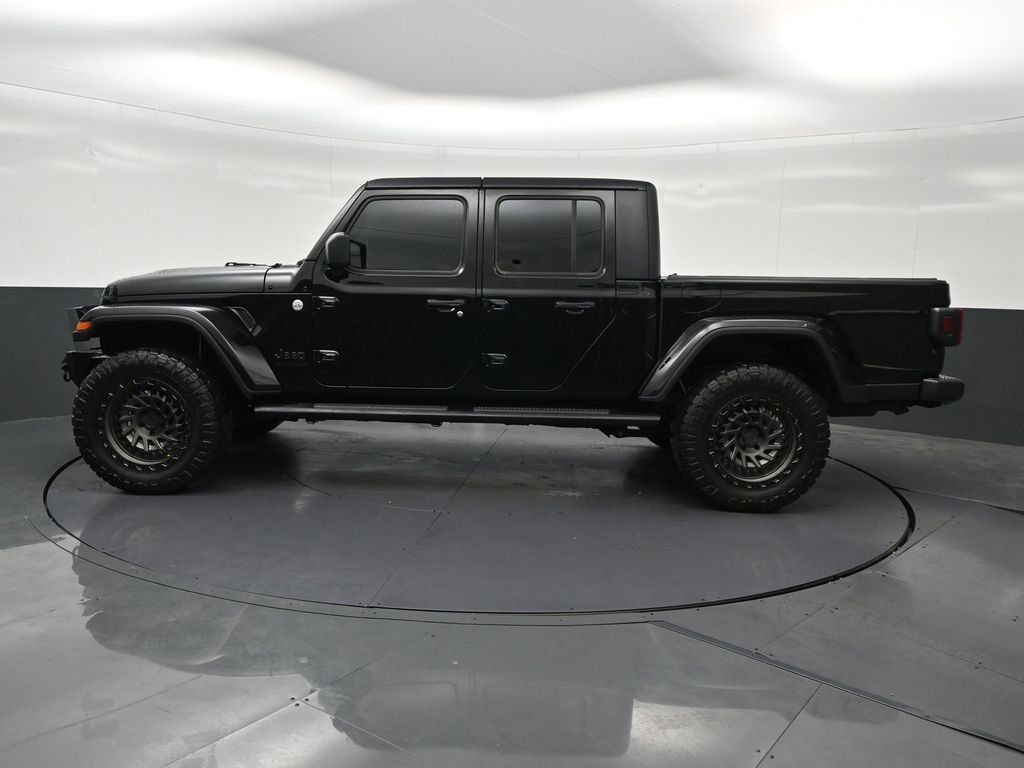 Used 2021 Jeep Gladiator Sport AWD/4WD image 2