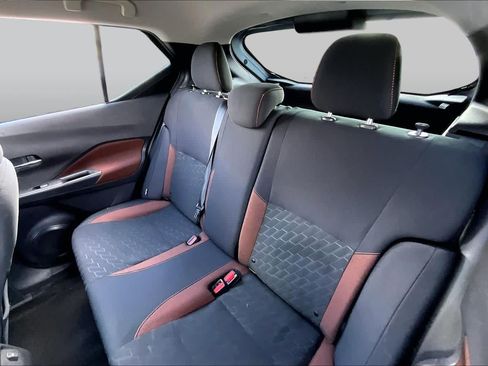 Certified 2023 Nissan Kicks SR FWD image 19