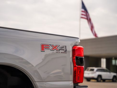 New 2026 Ford F350 Platinum AWD/4WD image 5