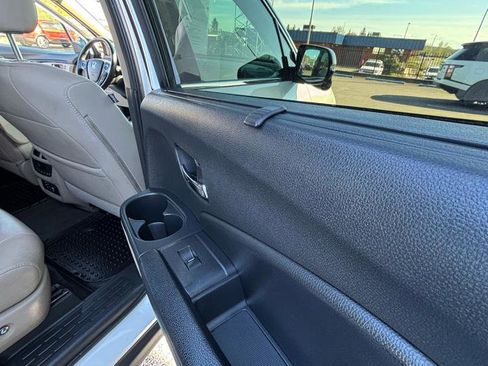 Used 2016 Honda Pilot Touring image 35