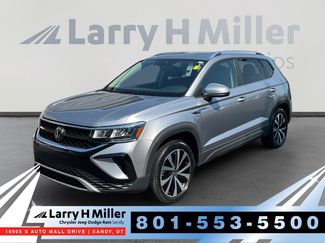 Used 2022 Volkswagen Taos SE w/ Panoramic Sunroof Package AWD/4WD video 1