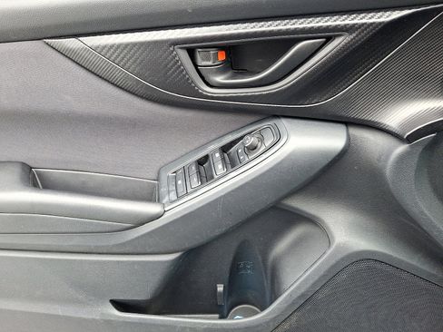 Used 2018 Subaru Crosstrek 2.0i Premium image 19