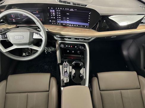New 2025 Audi Q5 Premium Plus image 12