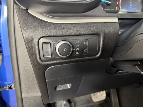 Used 2022 Ford Explorer XLT w/ Equipment Group 202A image 25