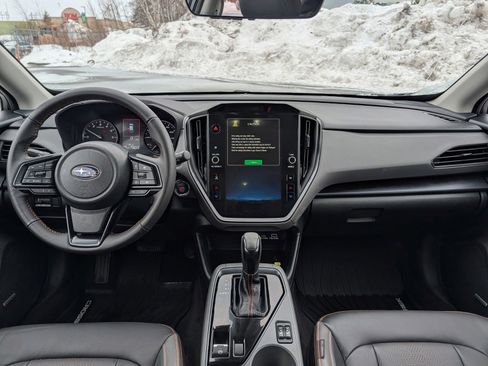 Used 2025 Subaru Crosstrek 2.5i Limited w/ Popular Package #3A image 10