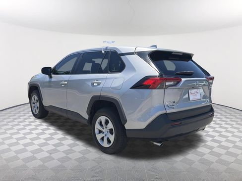 Certified 2022 Toyota RAV4 LE FWD image 15