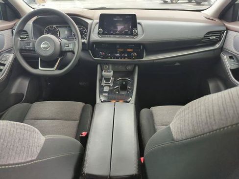 Certified 2021 Nissan Rogue SV FWD image 23