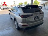 New 2025 Mitsubishi Outlander ES image 5