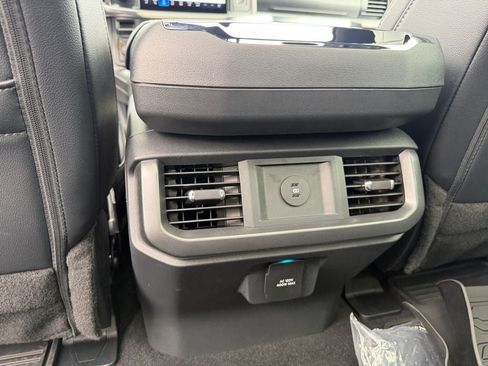 Used 2026 Ford F150 Lariat AWD/4WD image 33