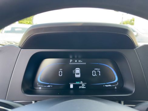 Used 2024 Hyundai Elantra SE FWD image 24
