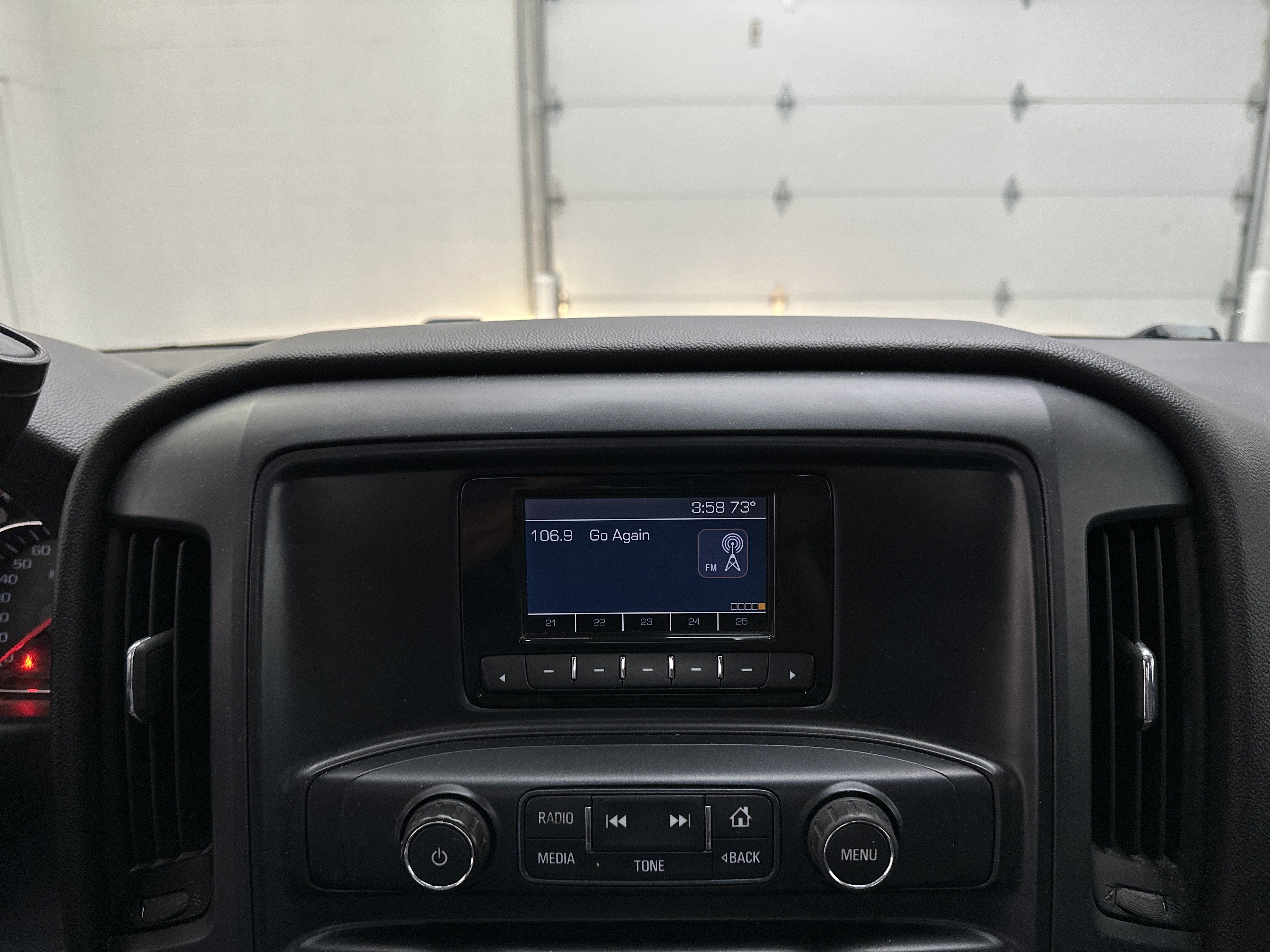 Used 2015 Chevrolet Silverado 1500 W/T RWD image 25
