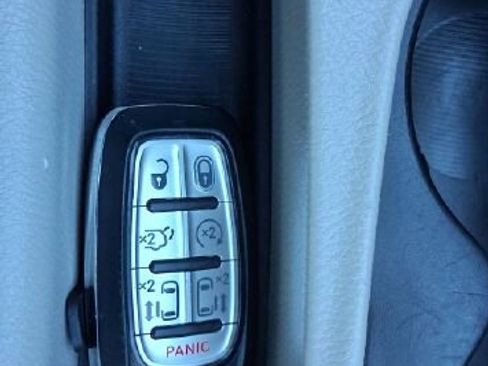 Used 2023 Chrysler Voyager LX FWD image 36