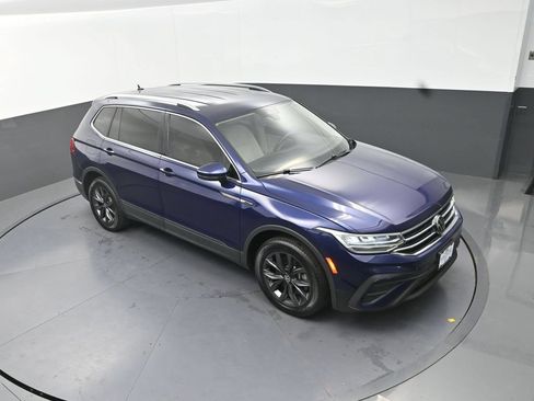 Used 2022 Volkswagen Tiguan SE AWD/4WD image 14