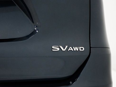 Used 2015 Nissan Rogue SV image 26