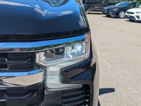 Used 2023 Chevrolet Silverado 1500 LT AWD/4WD image 13