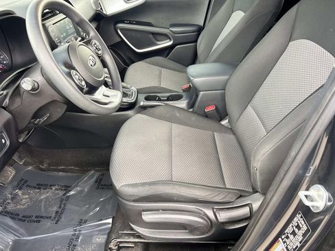 Used 2020 Kia Soul LX FWD image 14