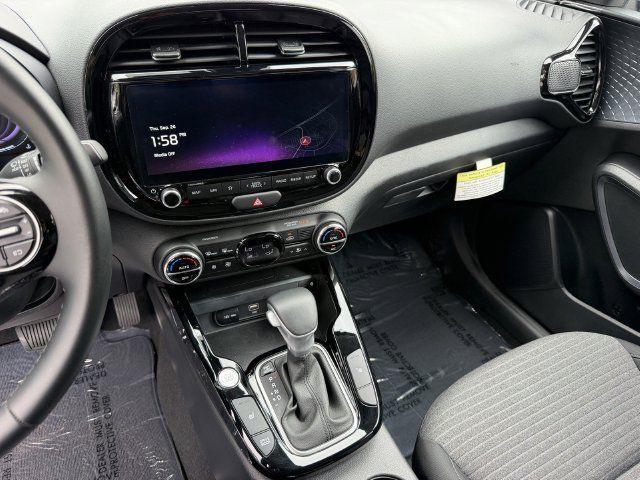 Certified 2025 Kia Soul EX FWD image 21