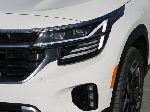 New 2026 Kia Seltos SX image 8