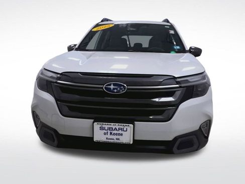 Certified 2025 Subaru Forester Limited AWD/4WD image 4