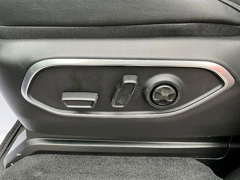 New 2026 Jeep Grand Wagoneer Limited image 14