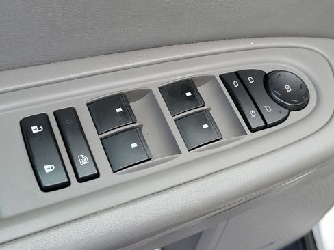 Used 2016 Chevrolet Traverse LT AWD/4WD image 19
