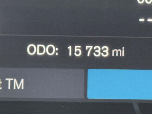 Certified 2025 Volvo XC40 B5 Plus image 24