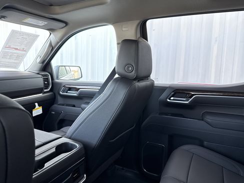 Used 2026 GMC Sierra 1500 Elevation w/ Elevation Premium Package image 33