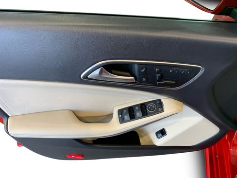 Used 2016 Mercedes-Benz CLA 250 CLA 250 image 21