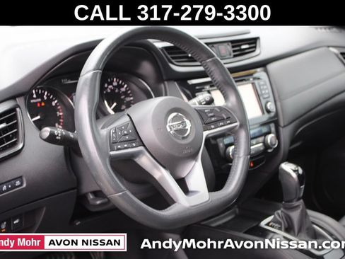 Used 2017 Nissan Rogue SL w/ SL Premium Package FWD image 18