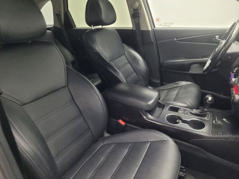 Used 2016 Kia Sorento EX image 21