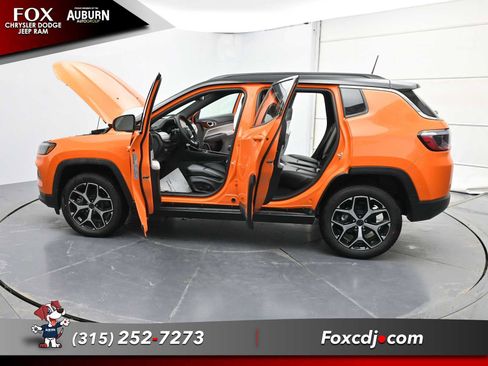 New 2026 Jeep Compass Limited image 34