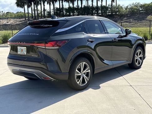 Used 2025 Lexus RX 350 Premium w/ Accessory Package (Z1) image 11