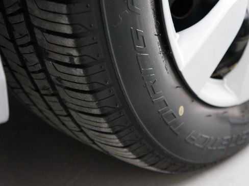 Used 2018 Honda Accord EX image 39