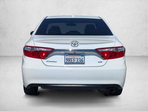 Used 2017 Toyota Camry SE FWD image 7