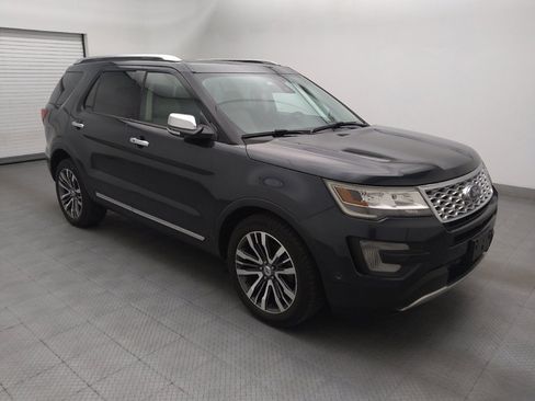 Used 2017 Ford Explorer Platinum AWD/4WD image 11