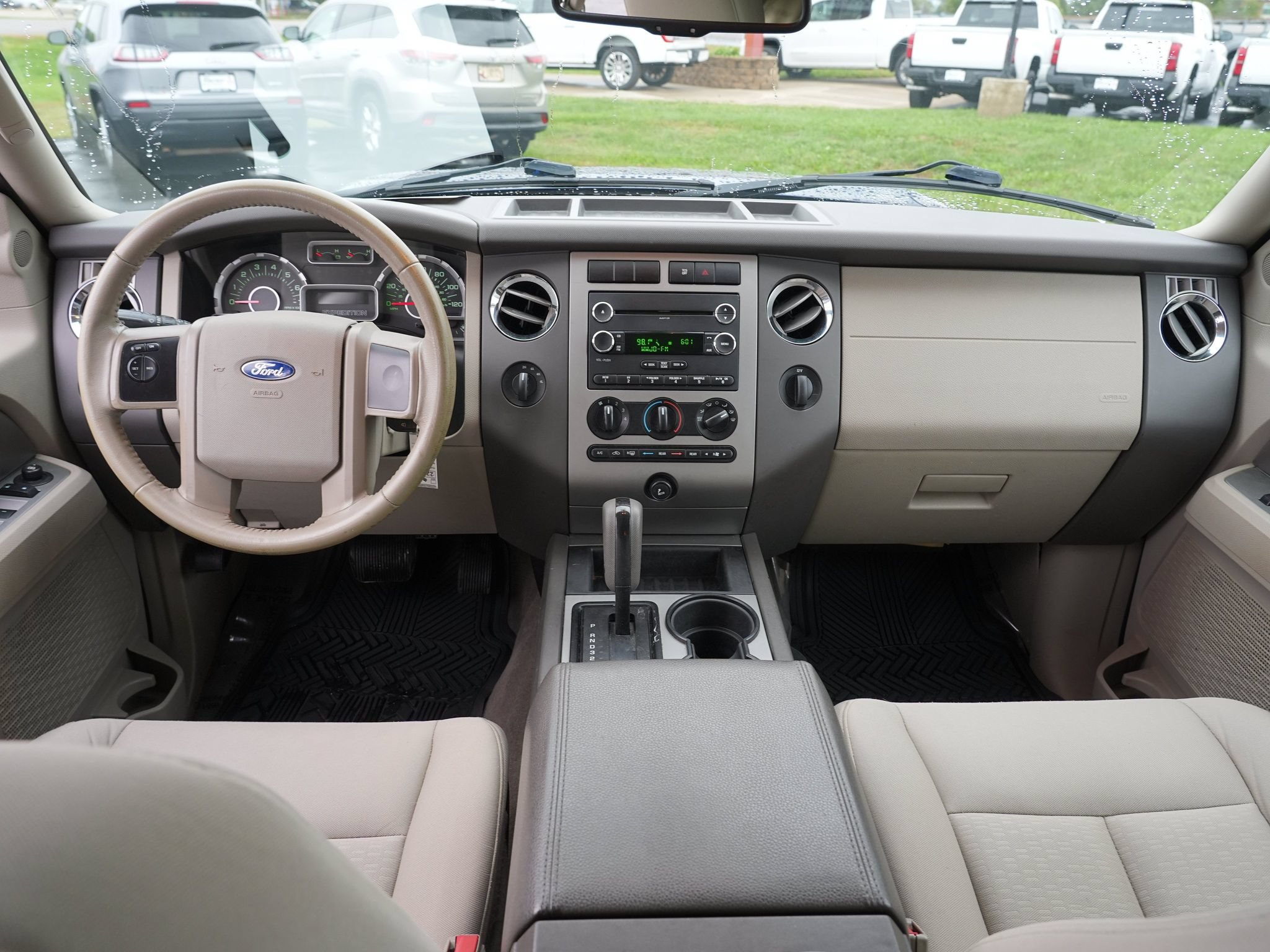Used 2013 Ford Expedition XL AWD/4WD image 25