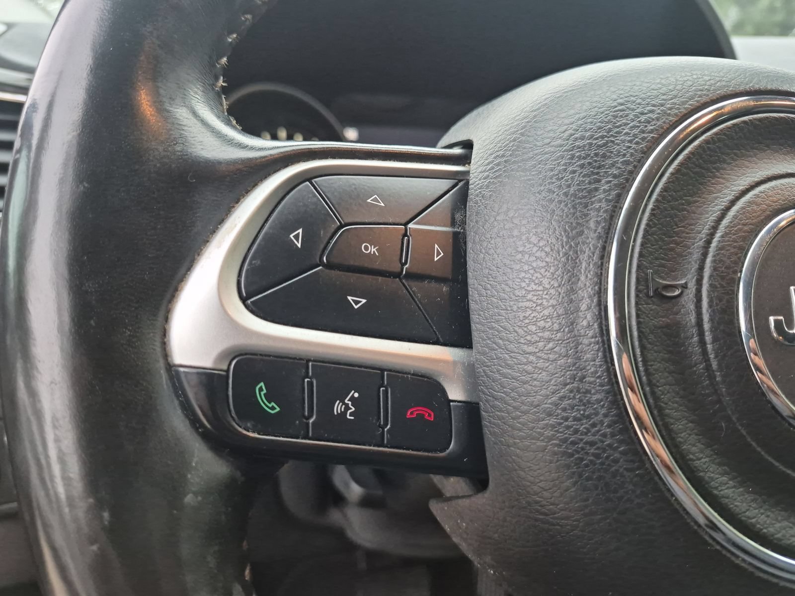 Used 2018 Jeep Compass Limited w/ Navigation Group AWD/4WD image 22
