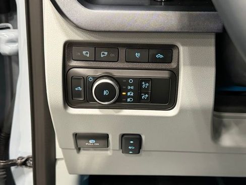 Used 2024 Ford F250 Limited w/ FX4 Off-Road Package image 17